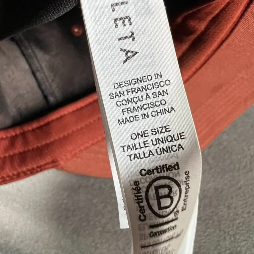 Athleta Cap Unisex Brown One‎ Size Strap Back Outdoor Running Logo Casual Preppy